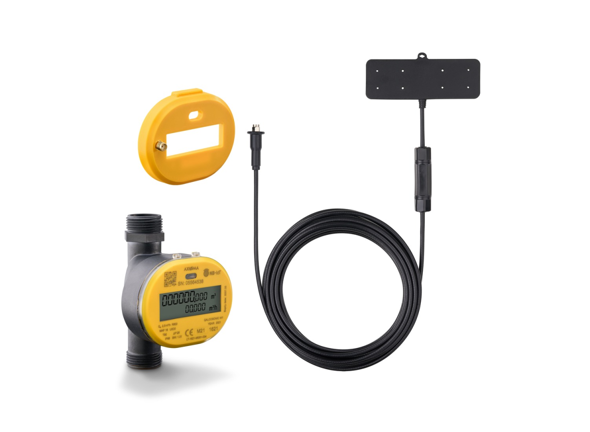 External manhole antenna